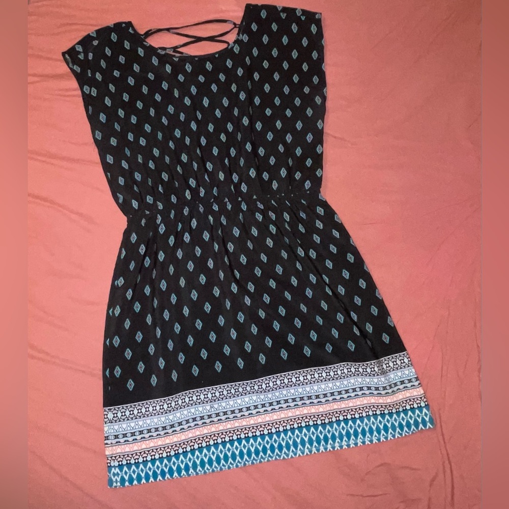 Black and blue patterned casual dress